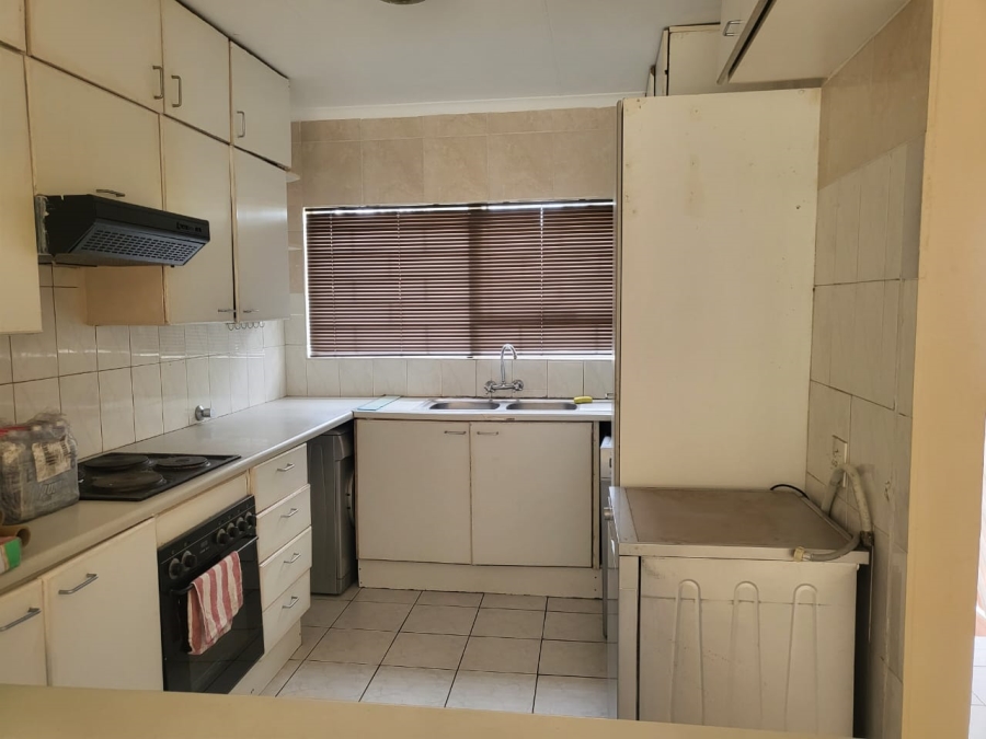 2 Bedroom Property for Sale in The Hill Gauteng