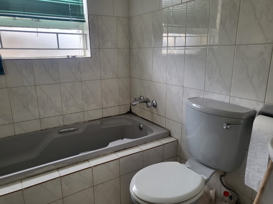 2 Bedroom Property for Sale in The Hill Gauteng