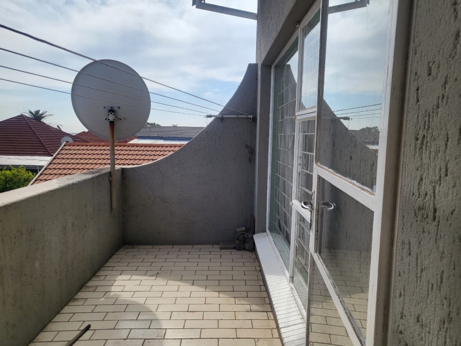 2 Bedroom Property for Sale in The Hill Gauteng