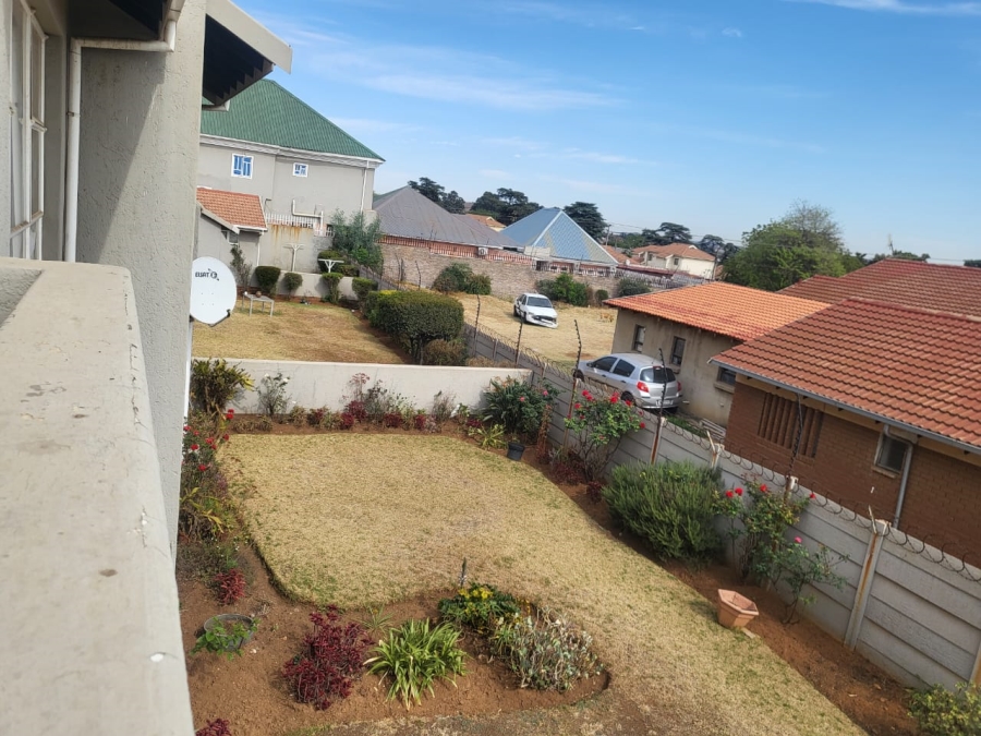 2 Bedroom Property for Sale in The Hill Gauteng