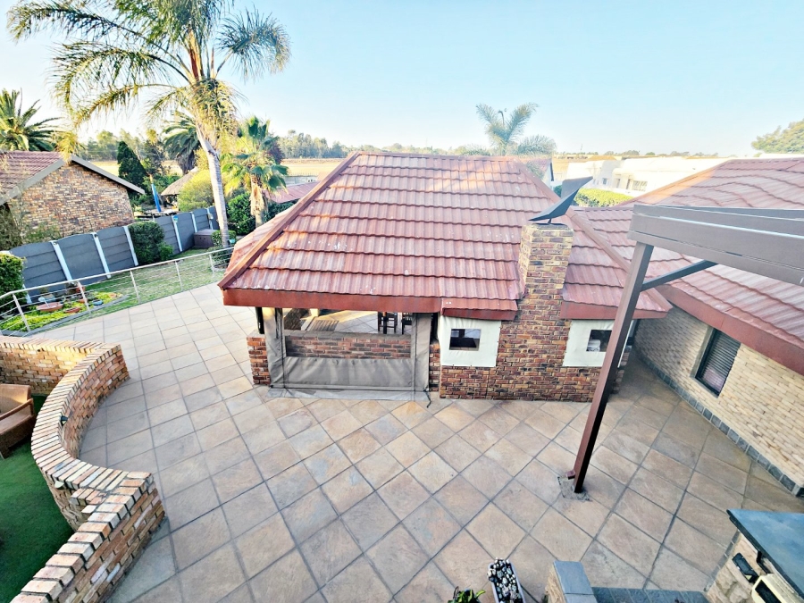 4 Bedroom Property for Sale in Freeway Park Gauteng