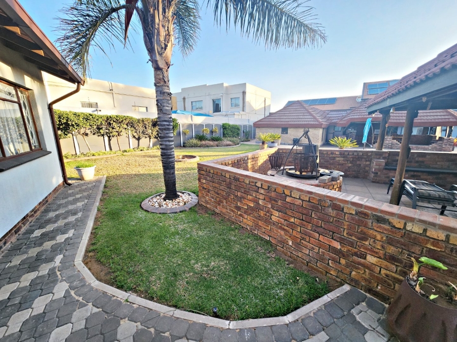 4 Bedroom Property for Sale in Freeway Park Gauteng