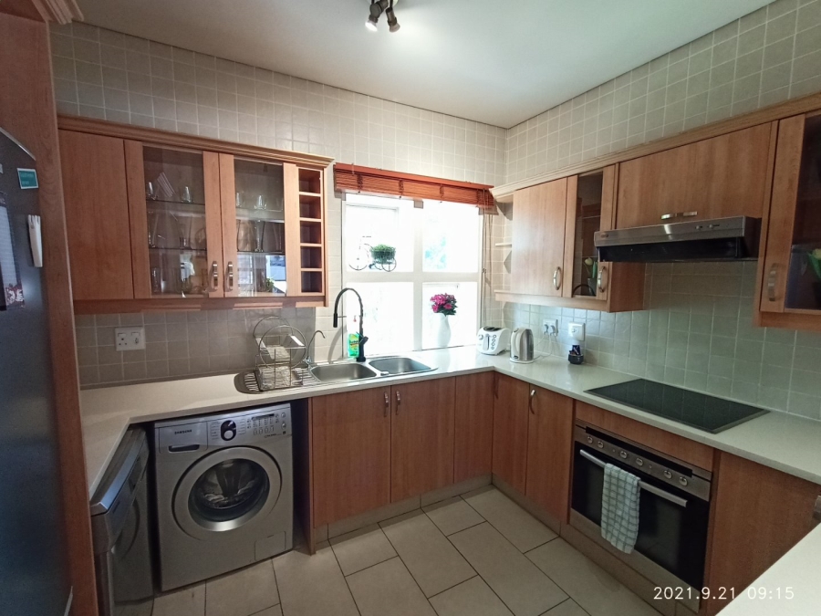 To Let 2 Bedroom Property for Rent in Atholl Gauteng