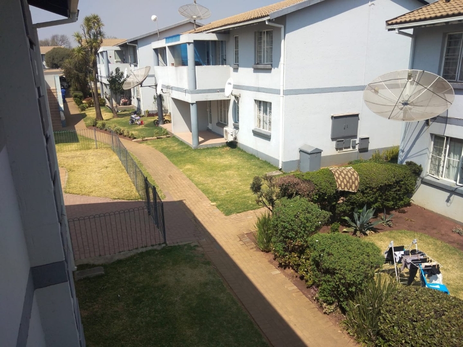 2 Bedroom Property for Sale in Booysens Gauteng