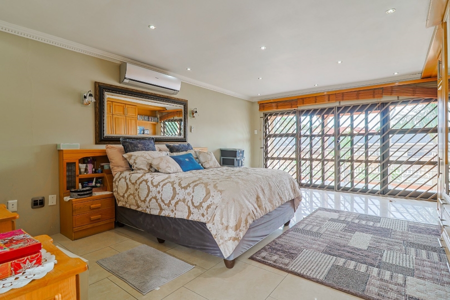 4 Bedroom Property for Sale in Ormonde Gauteng