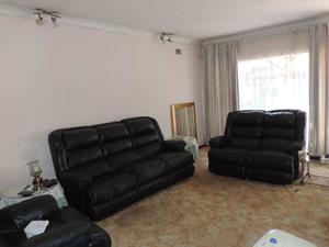 3 Bedroom Property for Sale in Klippoortje Gauteng