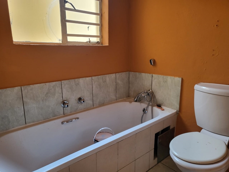 3 Bedroom Property for Sale in Ormonde Gauteng