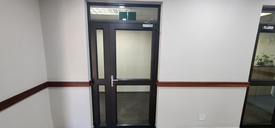 To Let commercial Property for Rent in Die Hoewes Gauteng