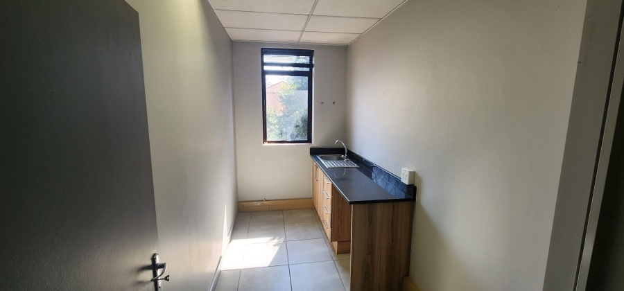 To Let commercial Property for Rent in Die Hoewes Gauteng