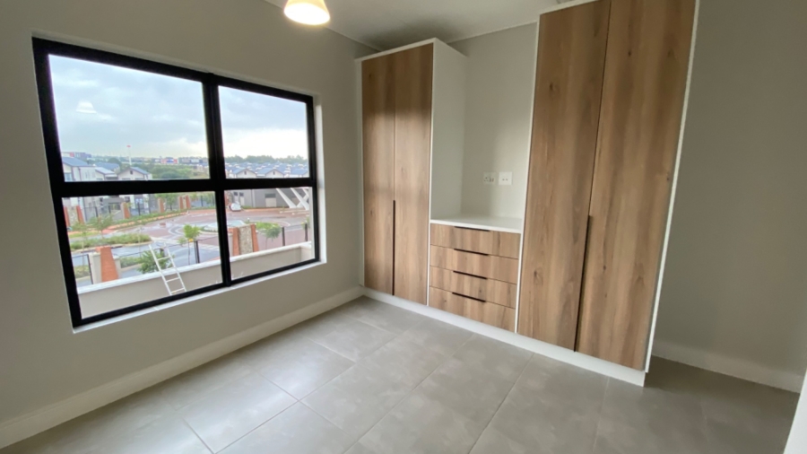 To Let 2 Bedroom Property for Rent in Waterfall Gauteng