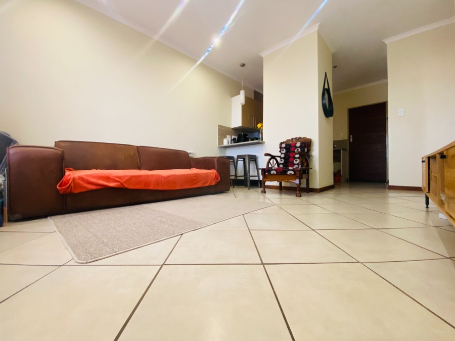 2 Bedroom Property for Sale in Monavoni Gauteng