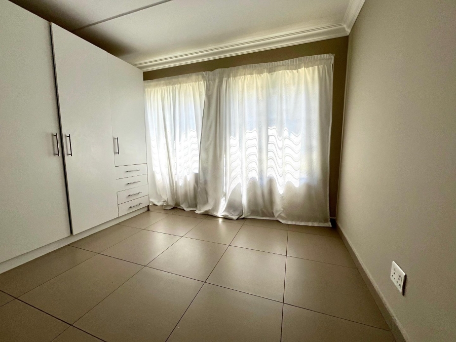 To Let 1 Bedroom Property for Rent in Fourways Gauteng