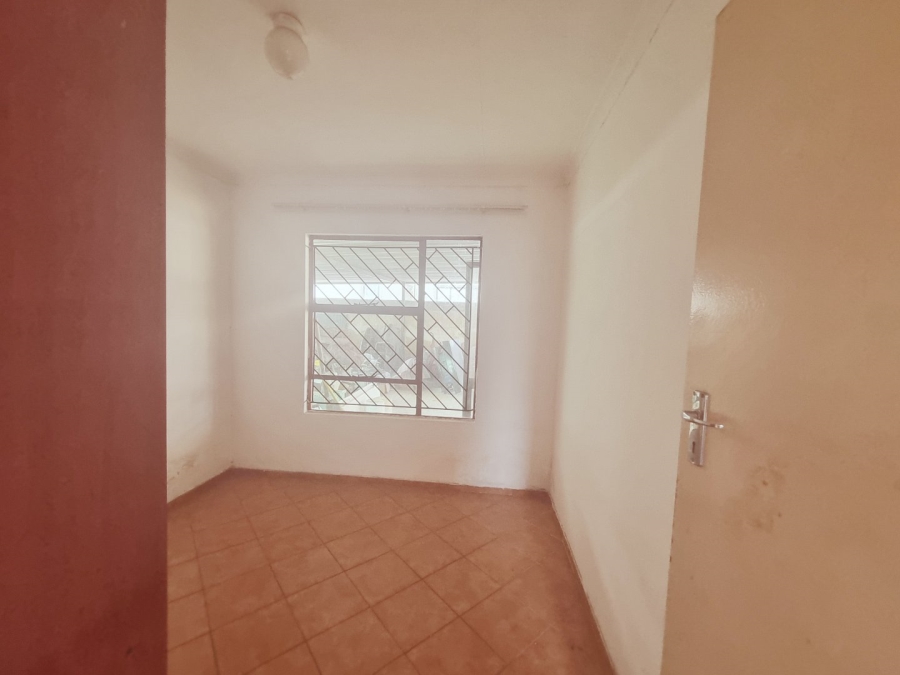 To Let 3 Bedroom Property for Rent in Birch Acres Gauteng