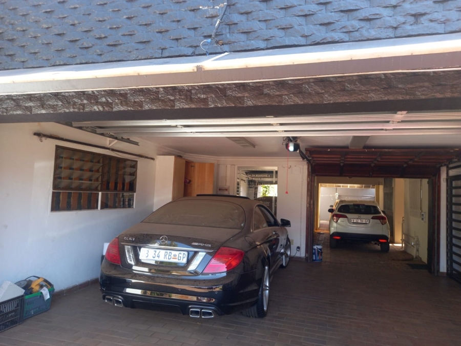 4 Bedroom Property for Sale in Lenasia South Gauteng