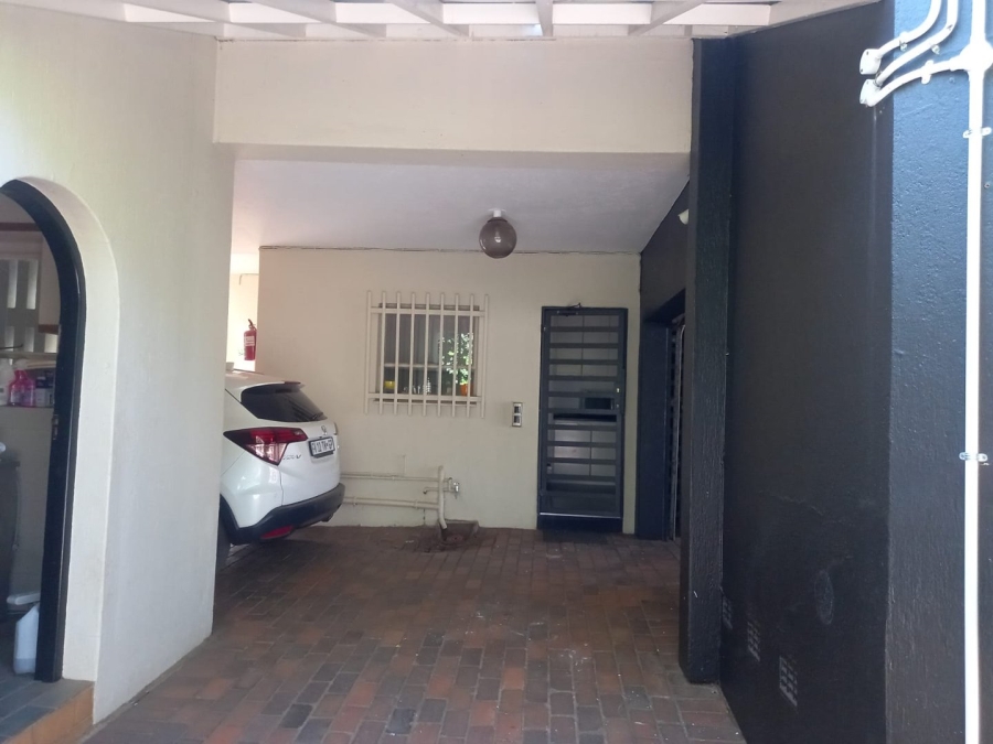 4 Bedroom Property for Sale in Lenasia South Gauteng