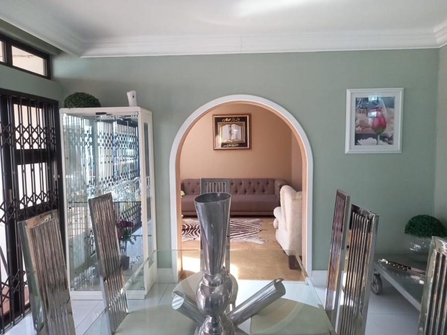 4 Bedroom Property for Sale in Lenasia South Gauteng