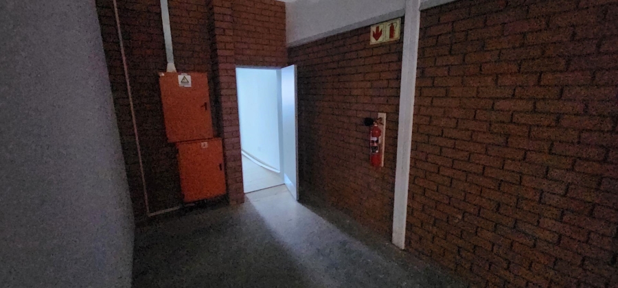 To Let commercial Property for Rent in Olifantsfontein Gauteng