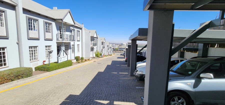 To Let commercial Property for Rent in Halfway House Gauteng