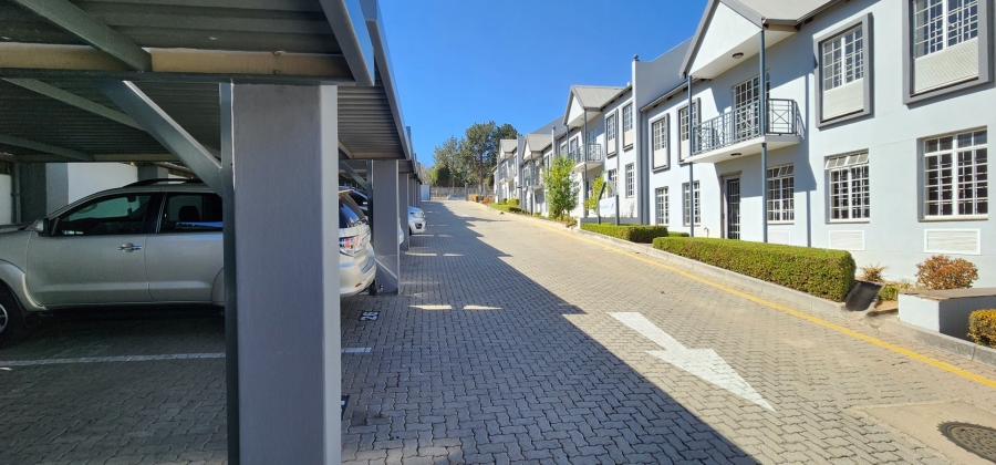 To Let commercial Property for Rent in Halfway House Gauteng