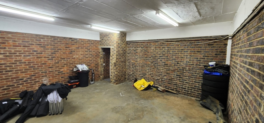 To Let commercial Property for Rent in Halfway House Gauteng