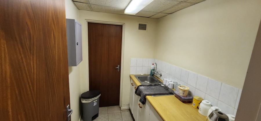 To Let commercial Property for Rent in Halfway House Gauteng