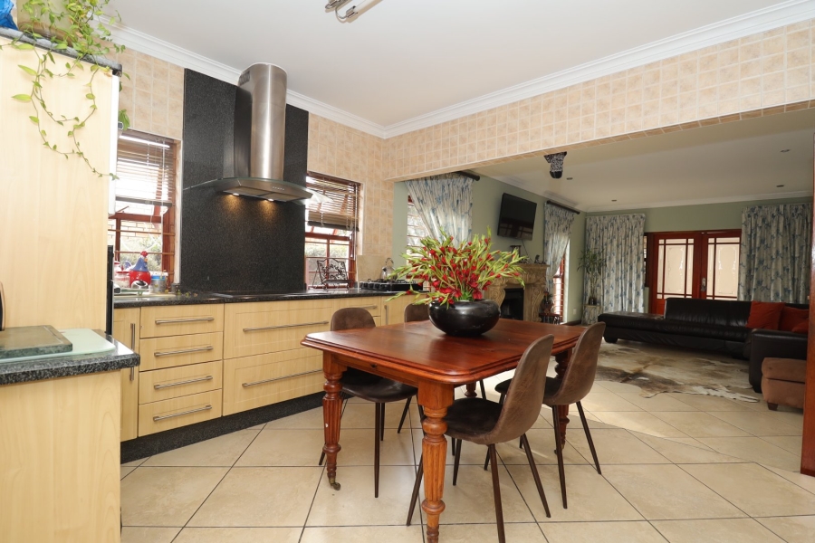 4 Bedroom Property for Sale in Ruimsig Gauteng