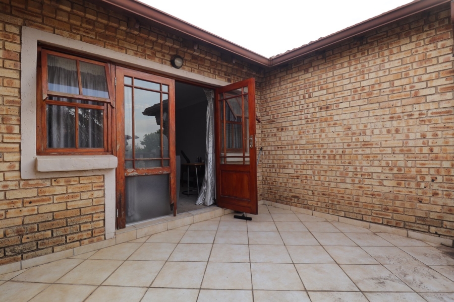 4 Bedroom Property for Sale in Ruimsig Gauteng