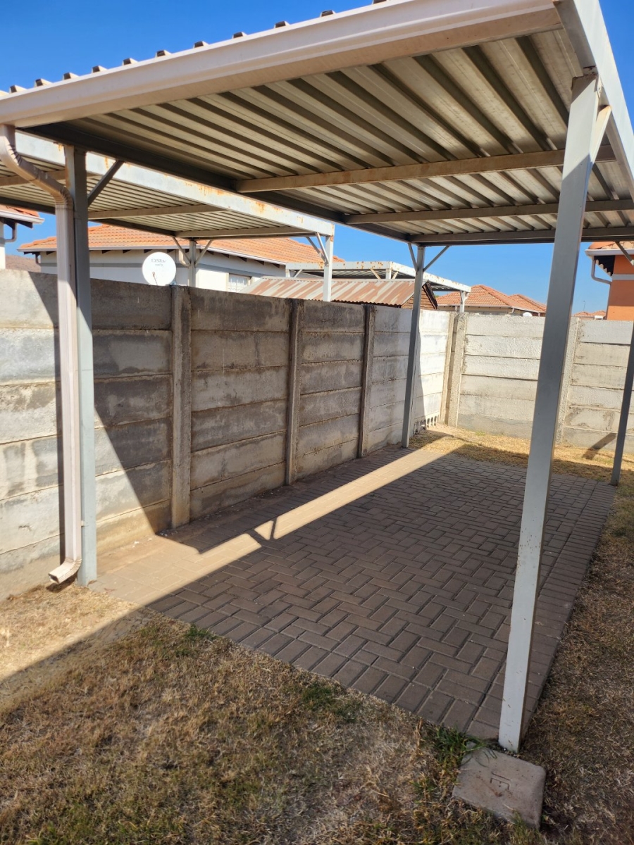 To Let 3 Bedroom Property for Rent in Andeon Gauteng