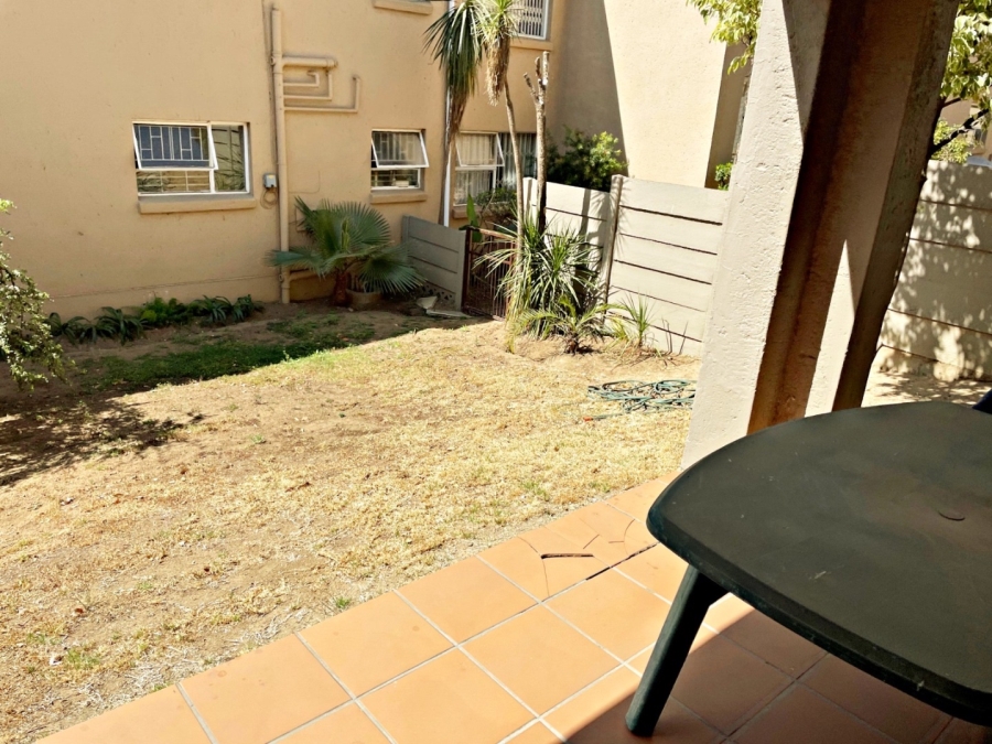 2 Bedroom Property for Sale in Vorna Valley Gauteng