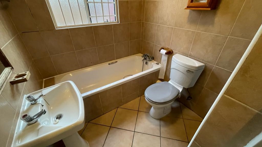 To Let 2 Bedroom Property for Rent in Moreleta Park Gauteng