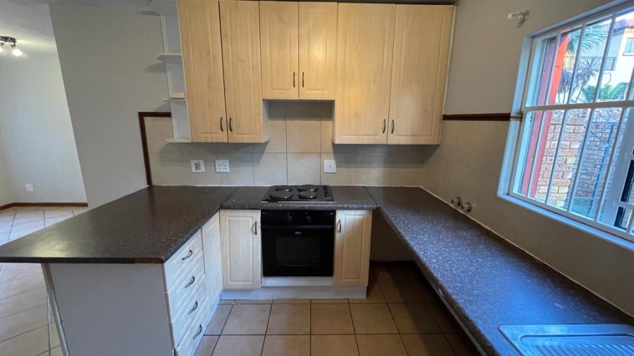 To Let 2 Bedroom Property for Rent in Moreleta Park Gauteng