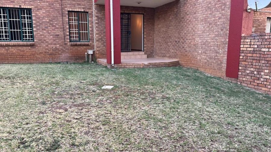 To Let 2 Bedroom Property for Rent in Moreleta Park Gauteng