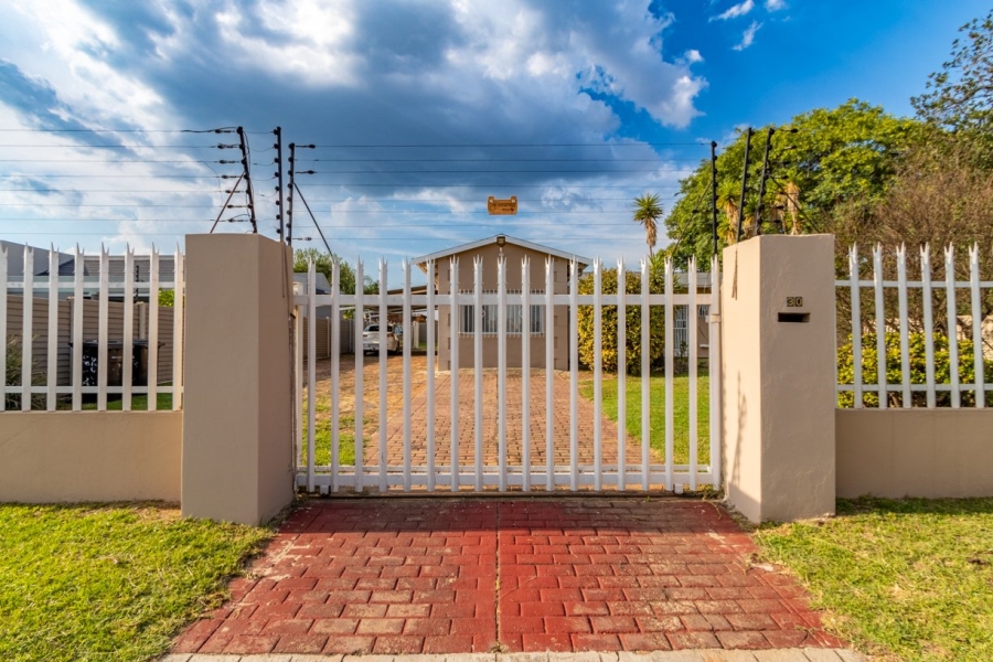 To Let 3 Bedroom Property for Rent in Impala Park Gauteng