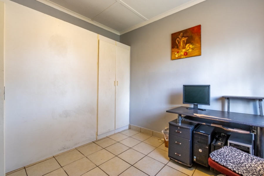 To Let 3 Bedroom Property for Rent in Impala Park Gauteng