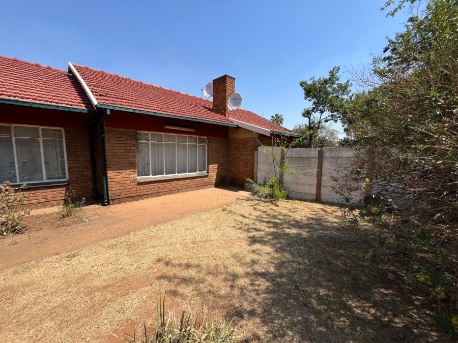 5 Bedroom Property for Sale in Hazelpark Gauteng