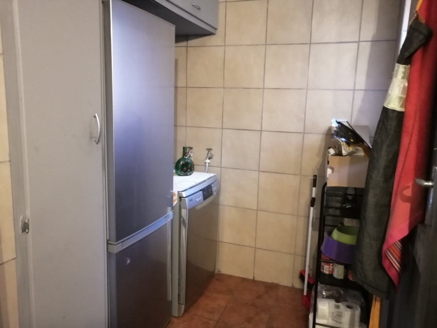 3 Bedroom Property for Sale in Strubenvale Gauteng