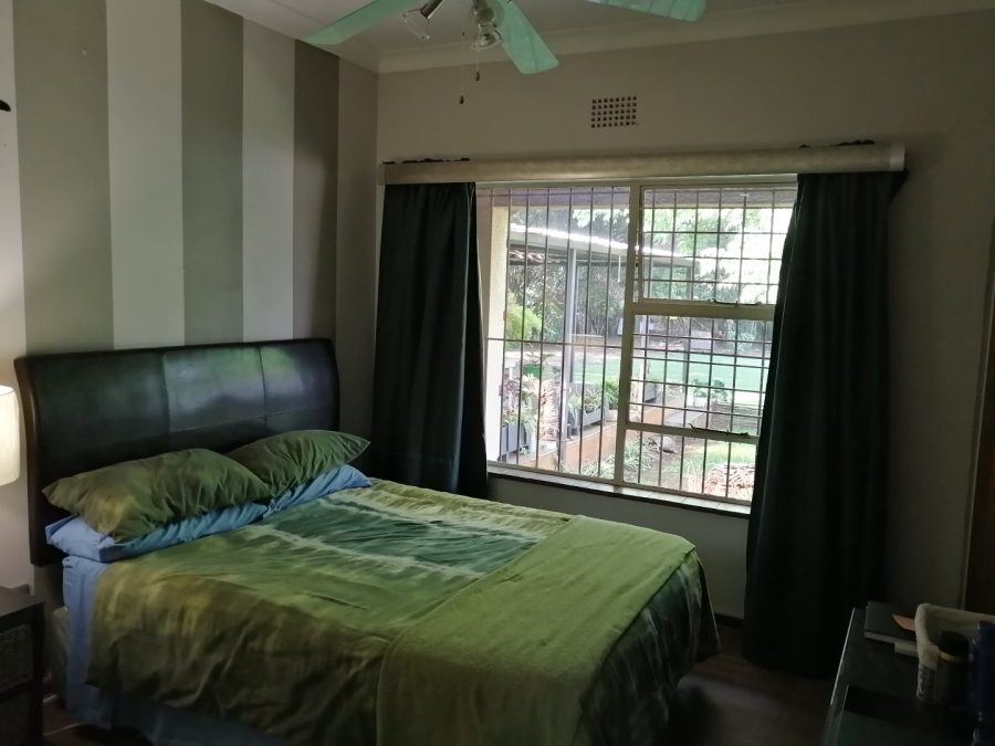 3 Bedroom Property for Sale in Strubenvale Gauteng