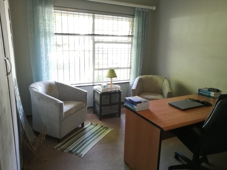 3 Bedroom Property for Sale in Strubenvale Gauteng