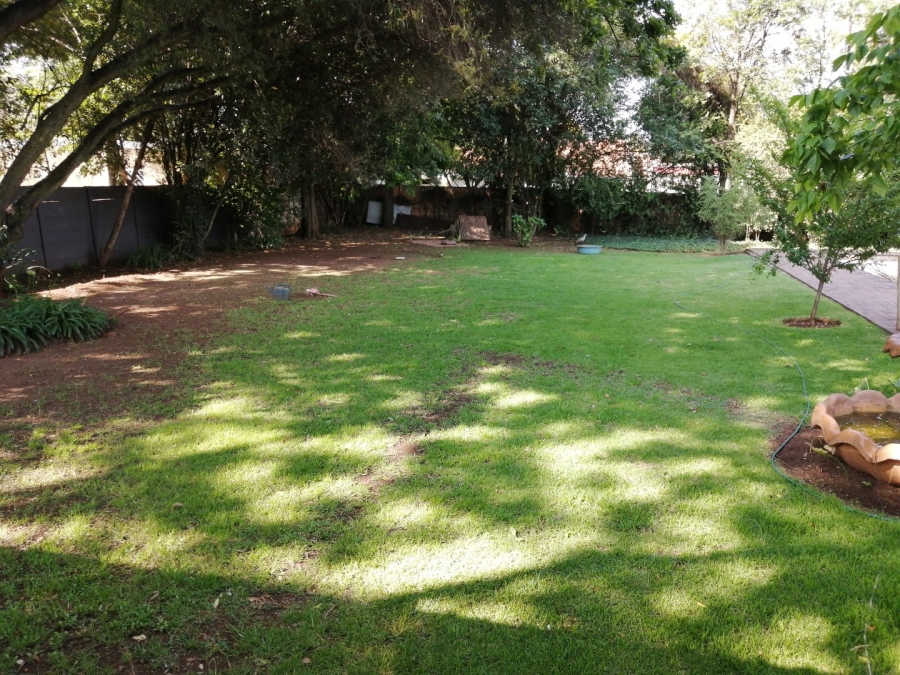 3 Bedroom Property for Sale in Strubenvale Gauteng