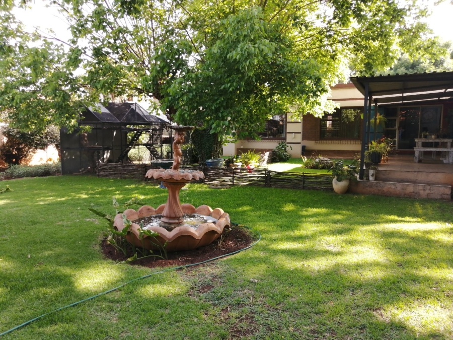 3 Bedroom Property for Sale in Strubenvale Gauteng