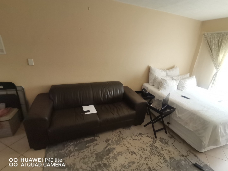 To Let 1 Bedroom Property for Rent in Wonderpark Estate Gauteng