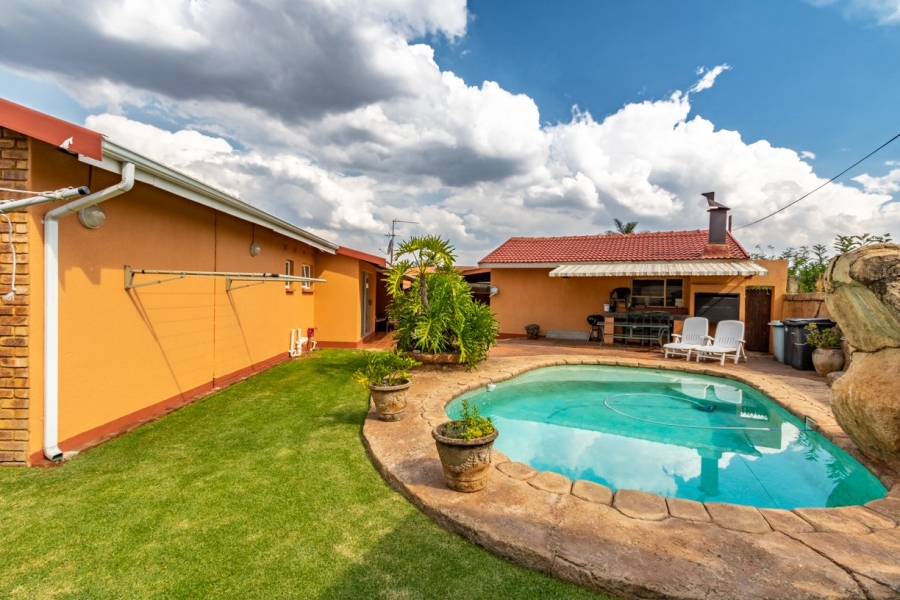 3 Bedroom Property for Sale in Impala Park Gauteng