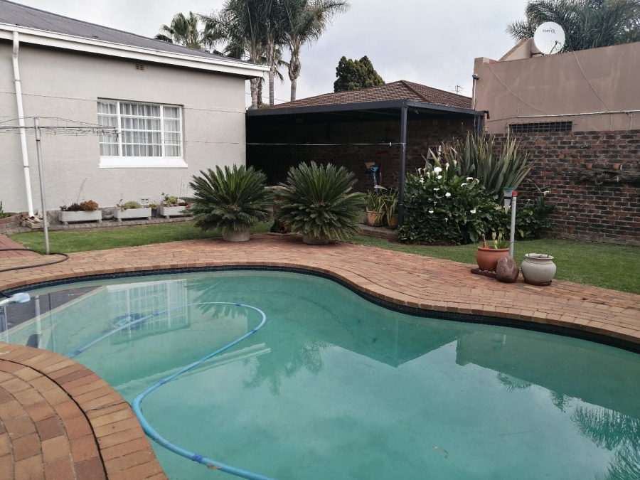 3 Bedroom Property for Sale in Geduld Ext 2 Gauteng