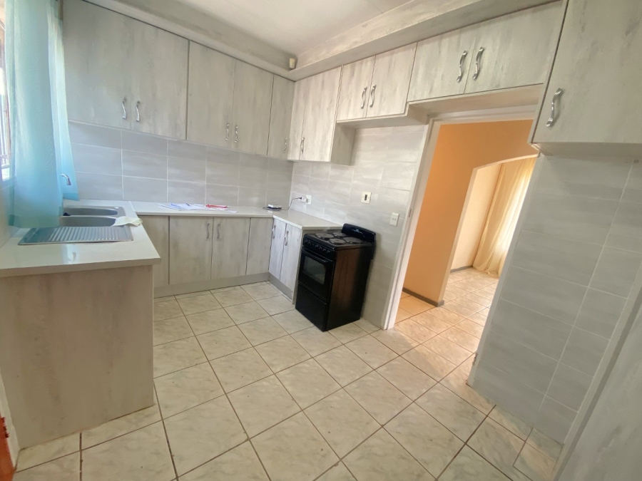 3 Bedroom Property for Sale in Wilro Park Gauteng