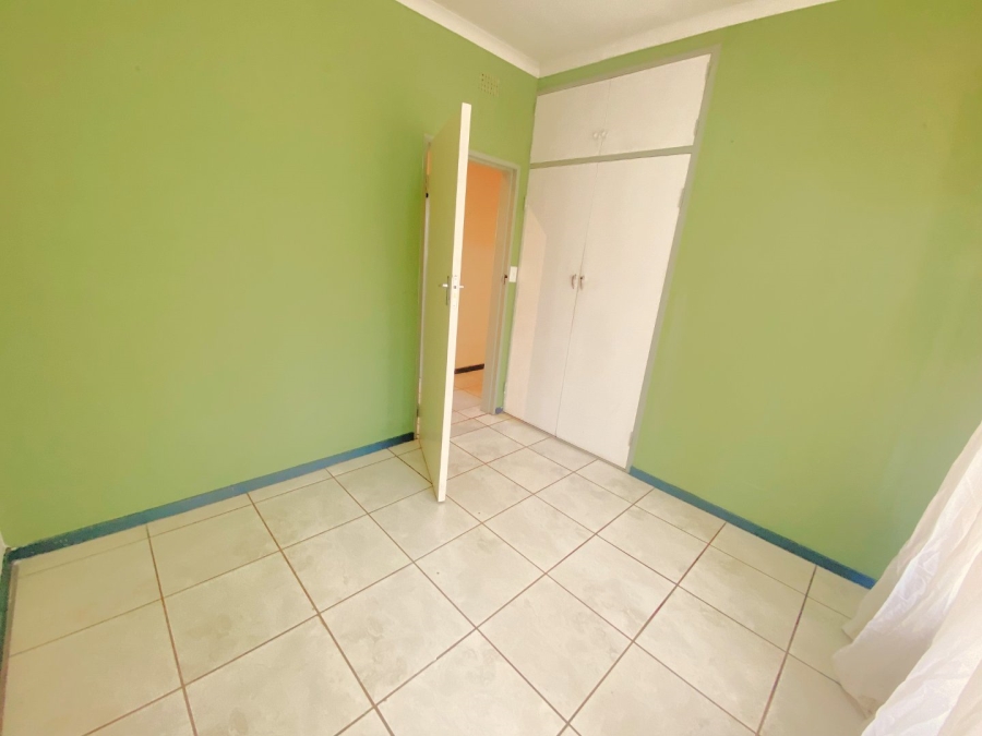 3 Bedroom Property for Sale in Wilro Park Gauteng