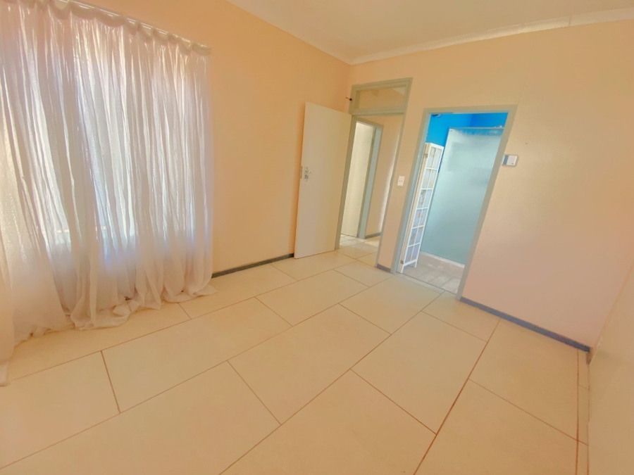 3 Bedroom Property for Sale in Wilro Park Gauteng