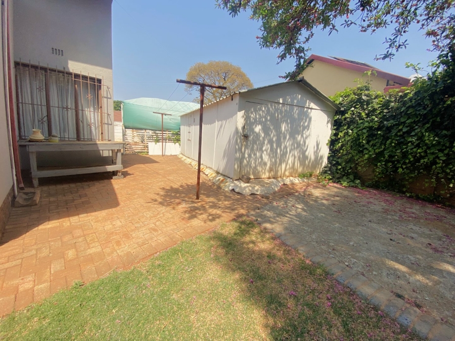 3 Bedroom Property for Sale in Wilro Park Gauteng