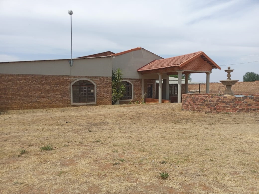 To Let commercial Property for Rent in Bapsfontein Gauteng