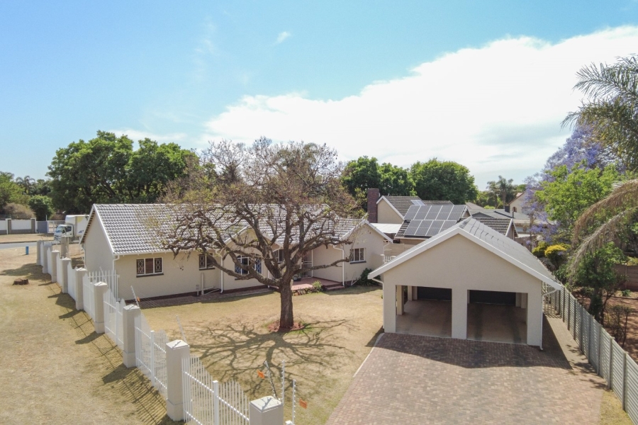 To Let 3 Bedroom Property for Rent in Van Riebeeck Park Gauteng