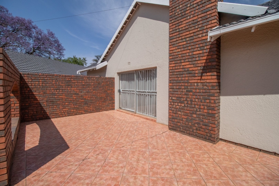 To Let 3 Bedroom Property for Rent in Van Riebeeck Park Gauteng